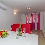شقة Villa-ines Center