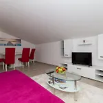 شقة Villa-ines Center