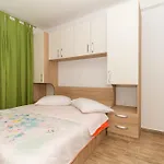 Villa-ines Center *