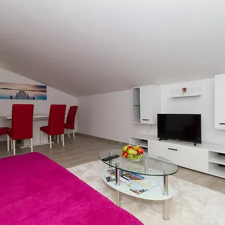 Апартаменты Villa-ines Center