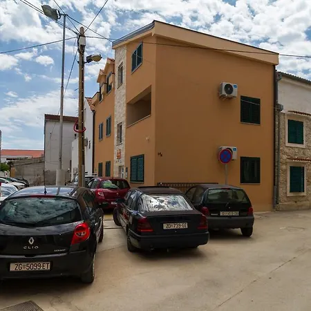 Villa-ines Center Appartement