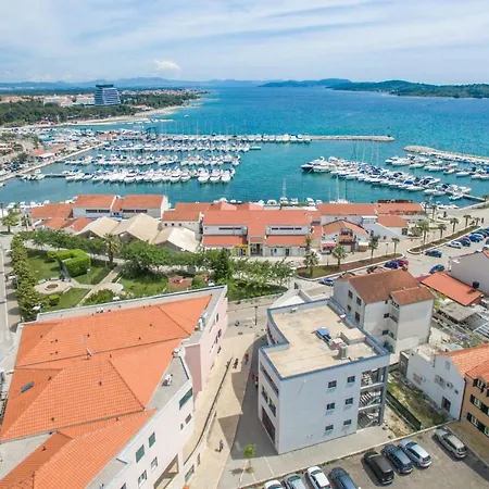 Apartment Villa-ines Center